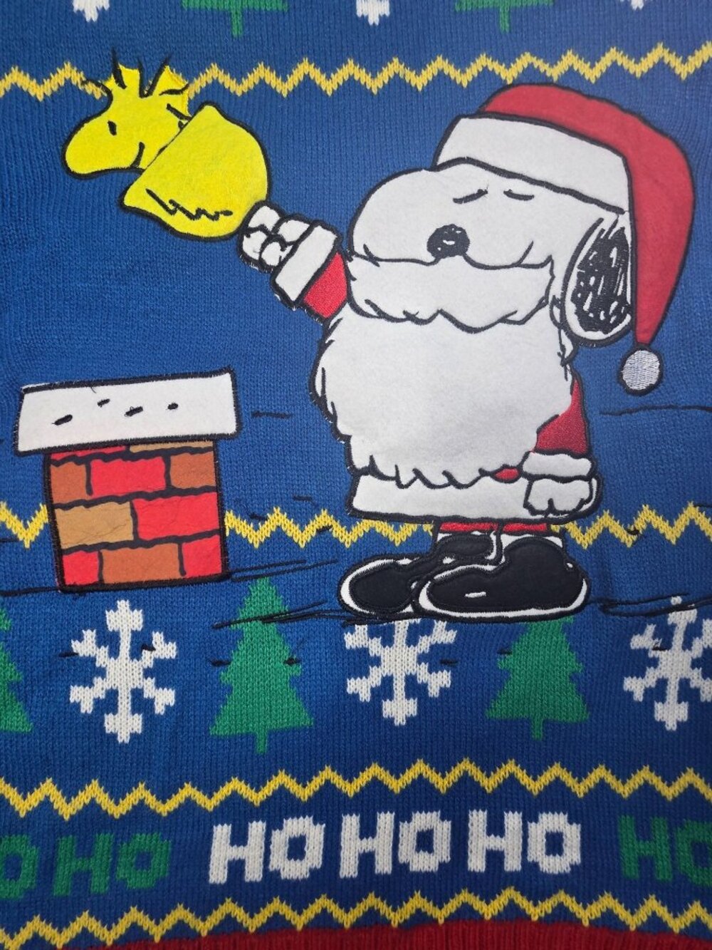 Peanuts Snoopy Christmas Sweater Santa Woodstock Holiday Knit Medium